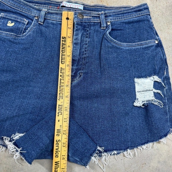 Gloria Vanderbilt Stretch Distressed Blue Jeans Cut Off Shorts Sz 16 - Picture 7 of 10